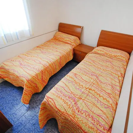 公寓 Michelangelo-5 By Interhome 比比翁